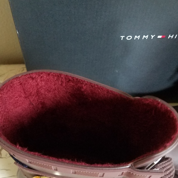 NEW Tommy Hilfiger 6 Waterproof Boot Red Trineti - Picture 5 of 13